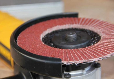 Круг лепестковый торцевой Ø150 P-80